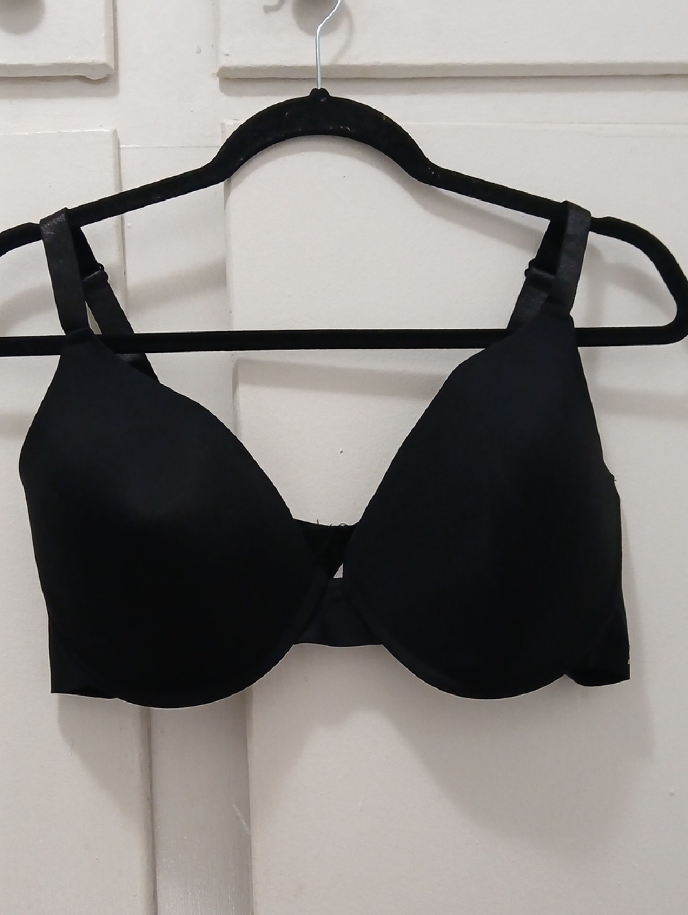 Chinese Laundry Smooth Black T-Shirt Bra with Light Padding